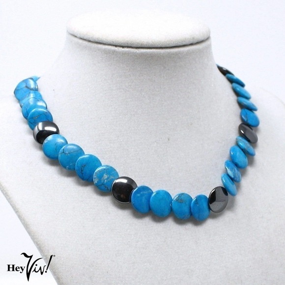 Vintage Choker Necklace Turquoise Blue and Black Flat Beads 15" long - Hey Viv - Picture 4 of 5